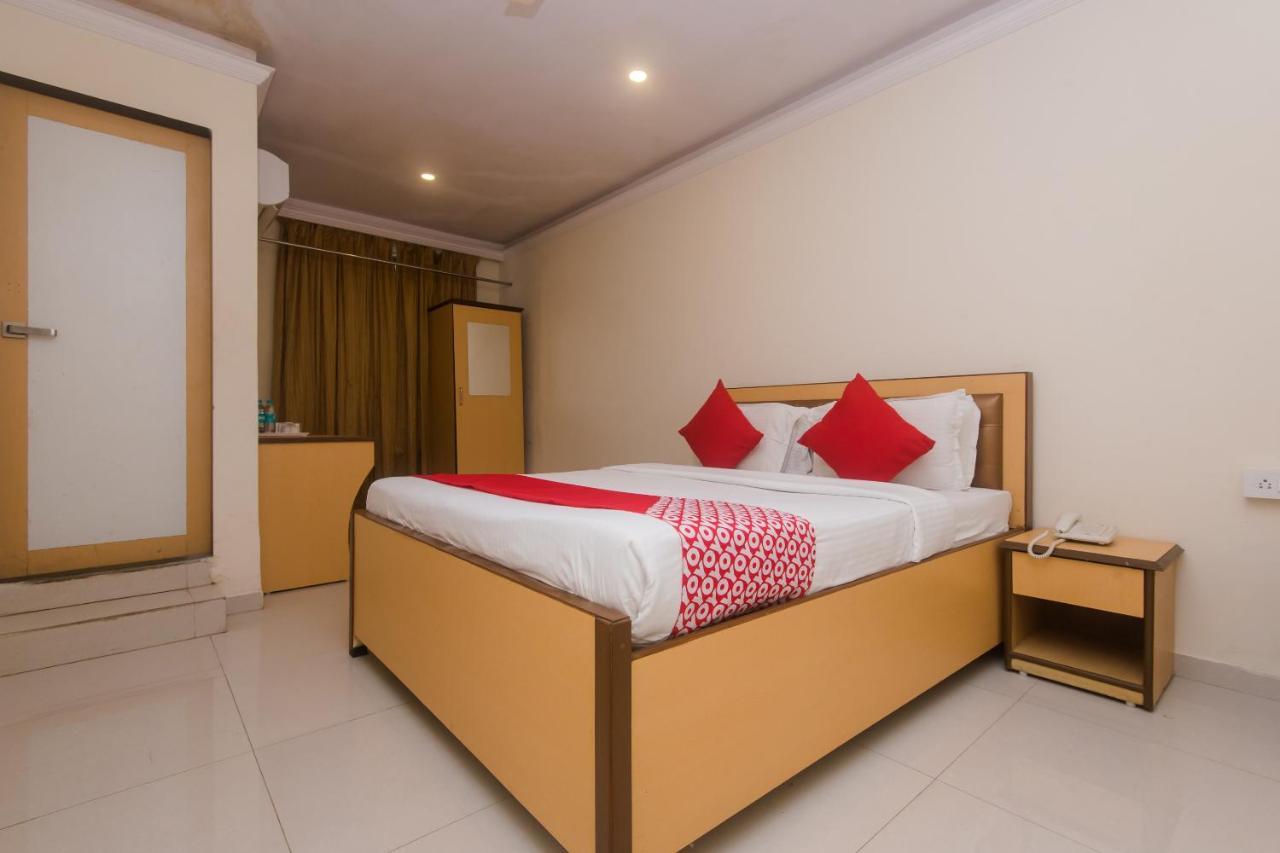 Capital O Orbit Near Infiniti Mall Bombay