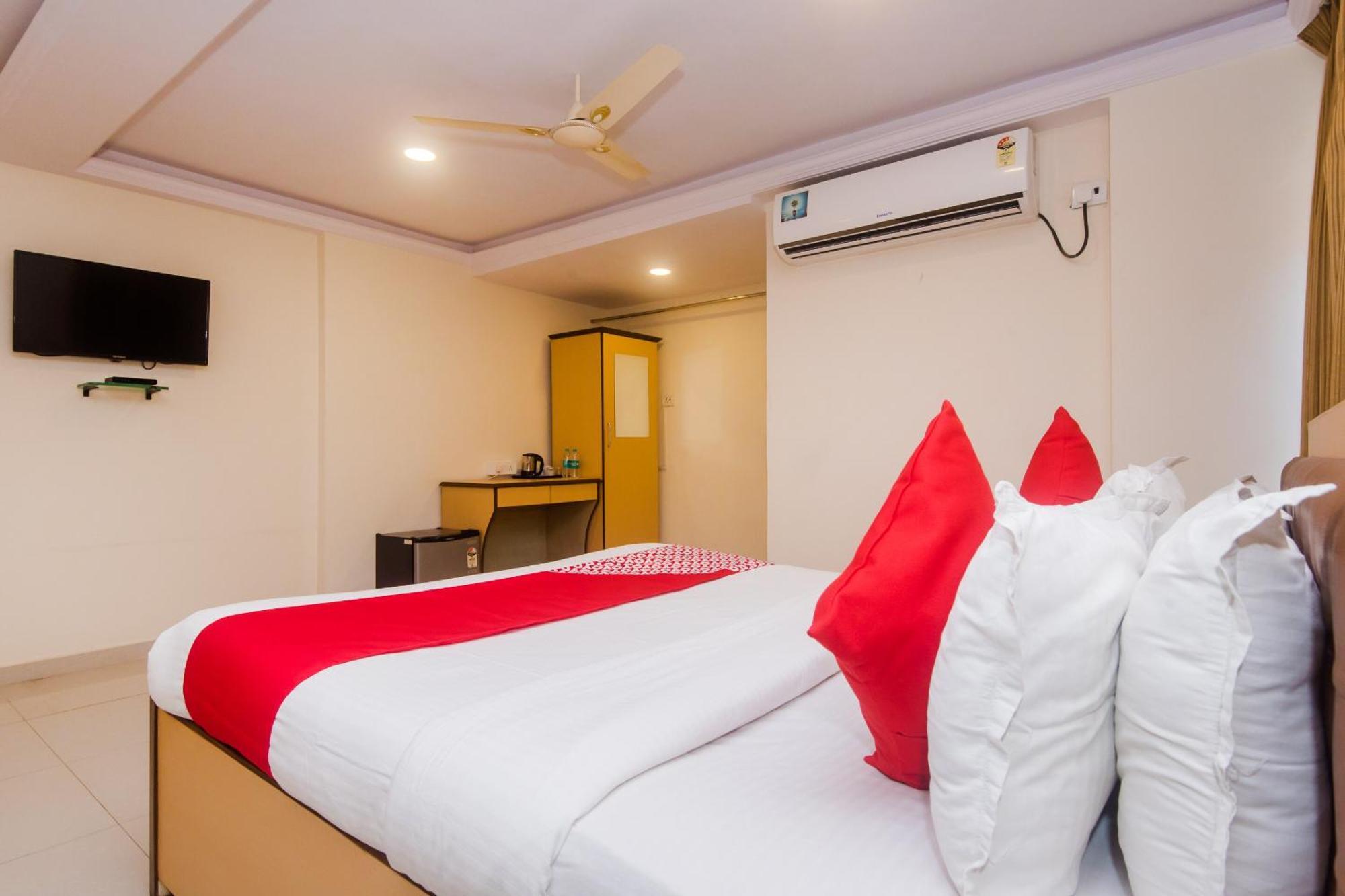 Capital O Orbit Near Infiniti Mall Bombay